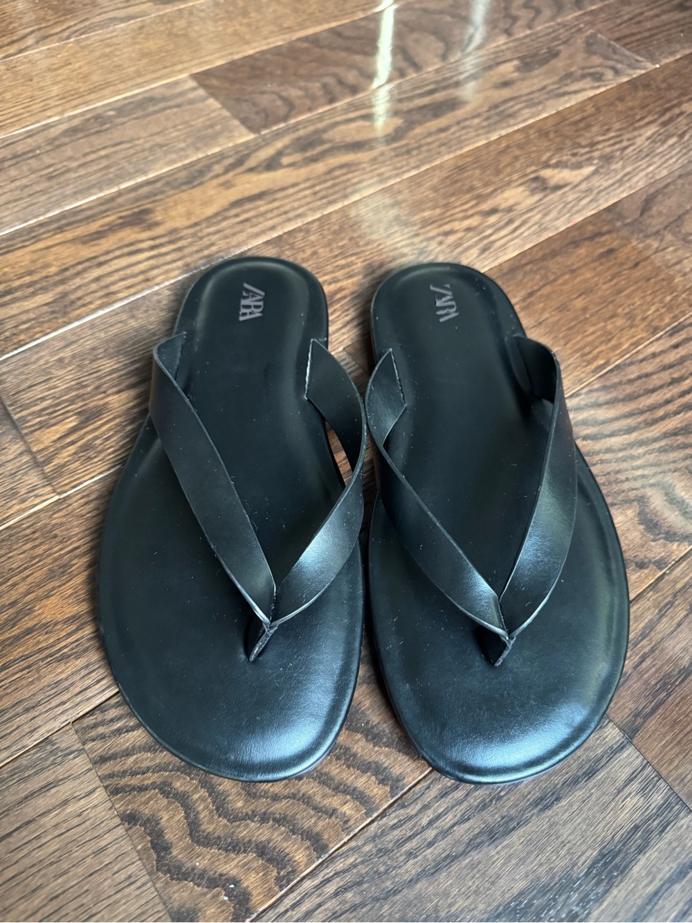 ZARA Black Leather Thong Sandals - Picture 2 of 5